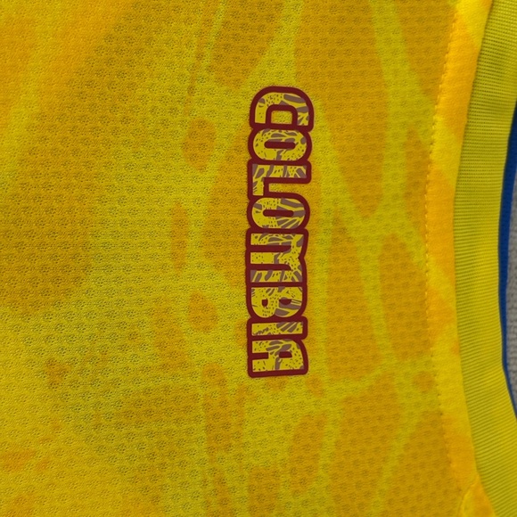 Adidas COLOMBIA 26 HOME SOCCER JERSEY (FAN) - Picture 6 of 7